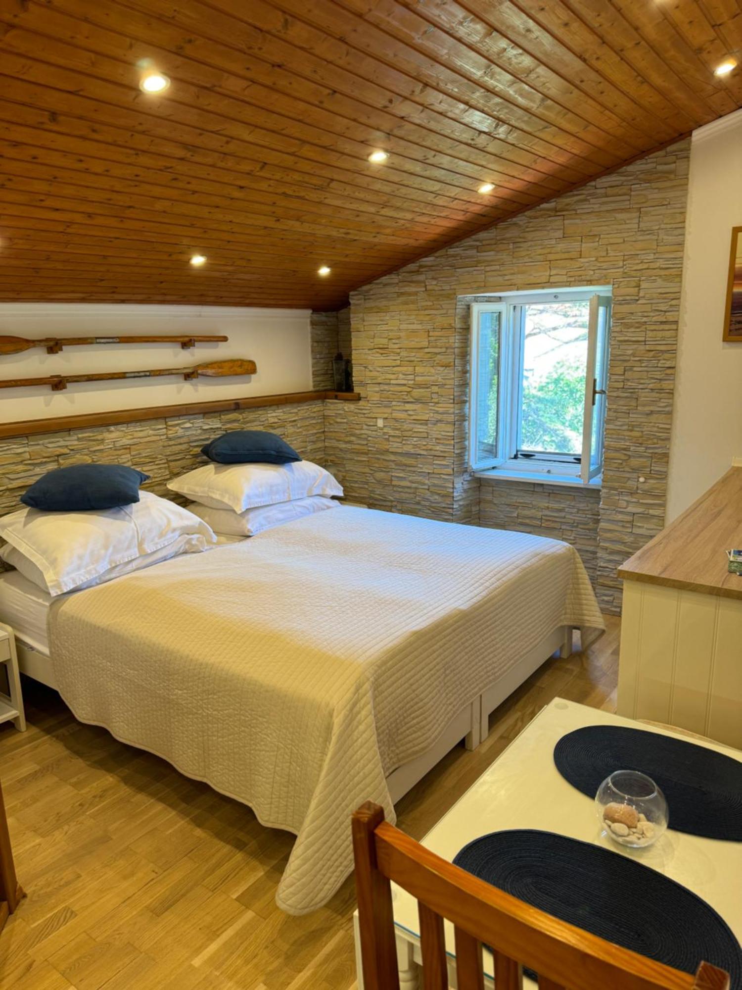 Studio Lorena Mali Losinj Bagian luar foto
