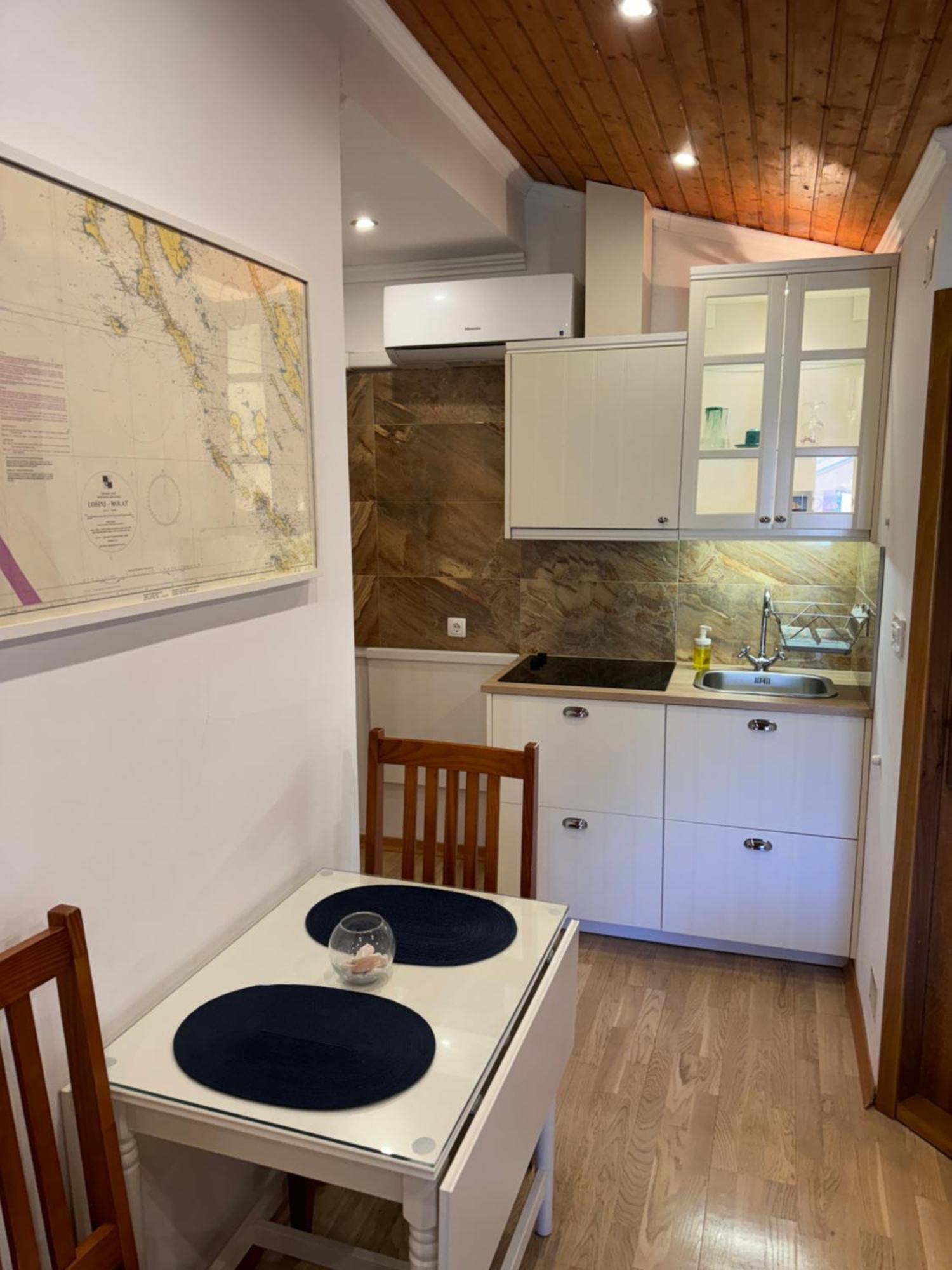 Studio Lorena Mali Losinj Bagian luar foto